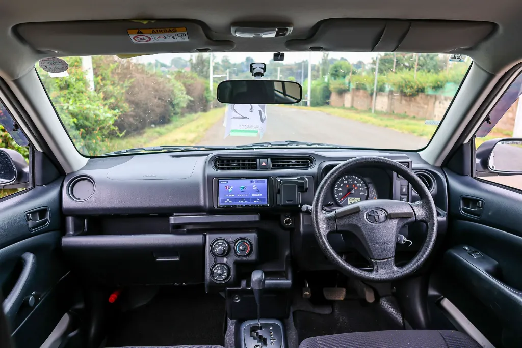 Toyota Probox 2018 (10).webp