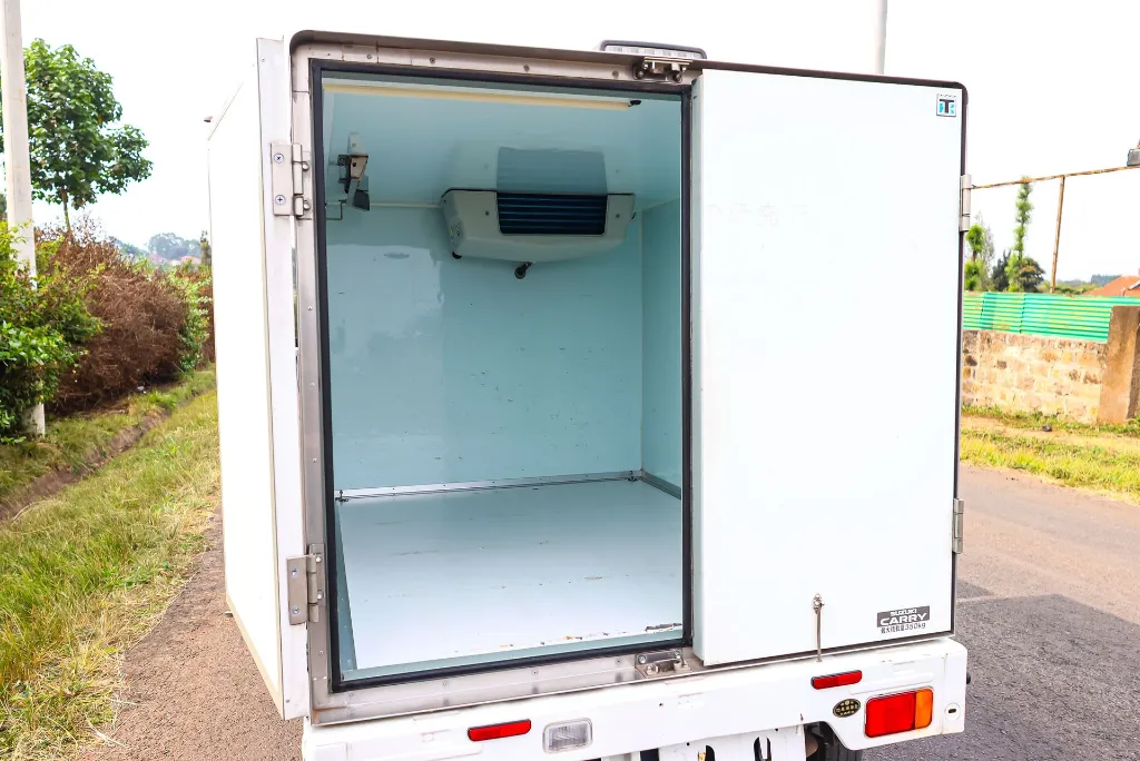 Suzuki Carry 2017 (Refrigerator Van) (1).webp