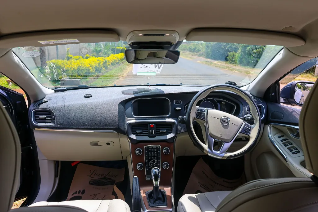 Volvo V40 T3 2018 for Sale in Kenya (4).webp