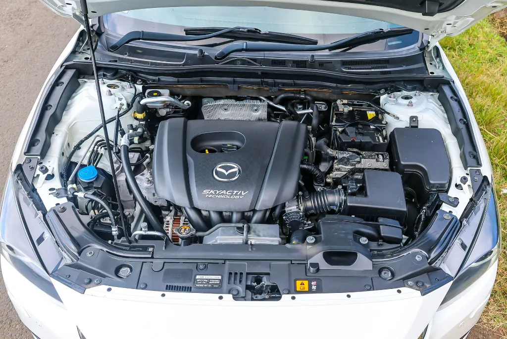 Mazda Axela 2018  (3).webp