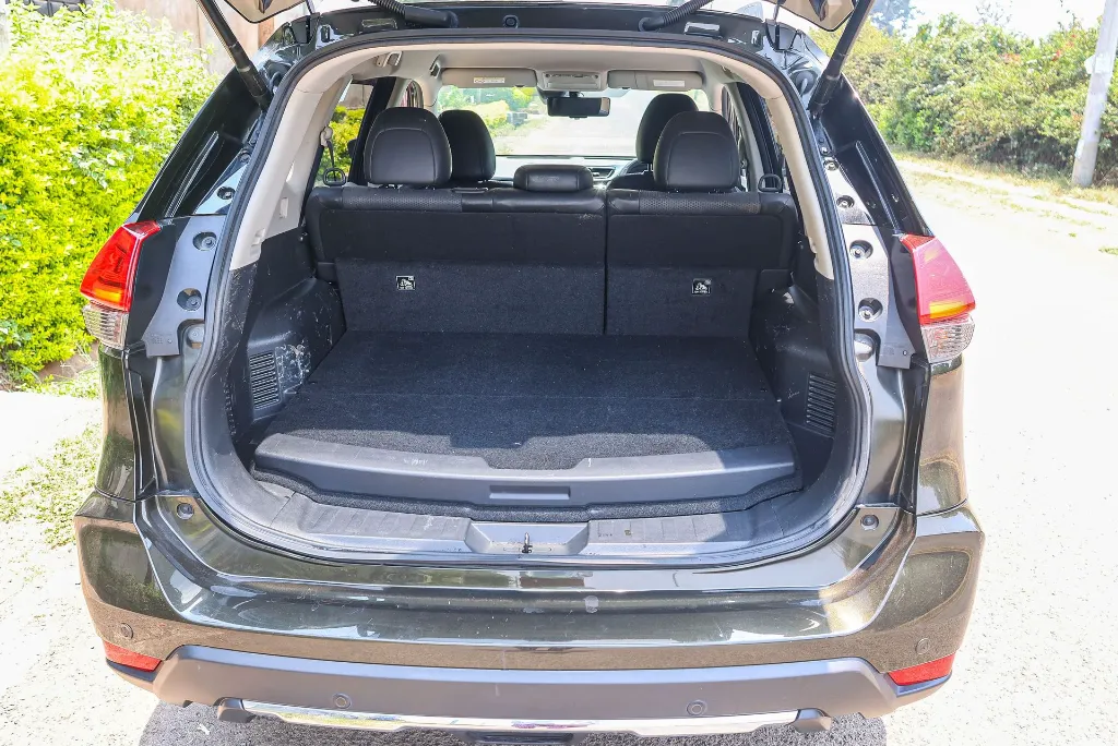 Nissan X-Trail 2018 (2).webp