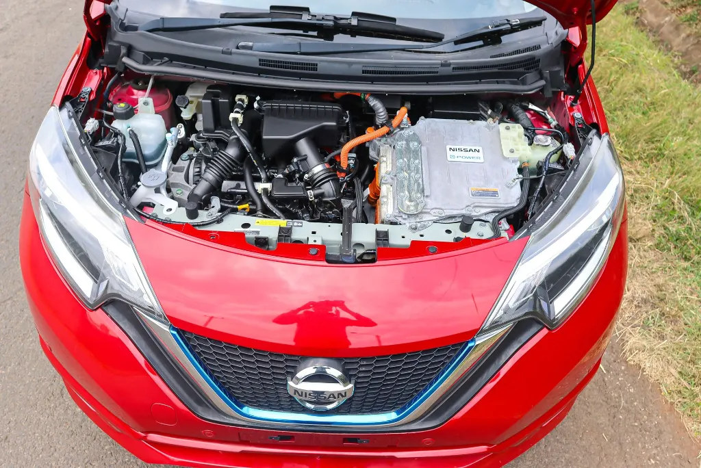 Nissan Note e-Power 2018 Red (3).webp
