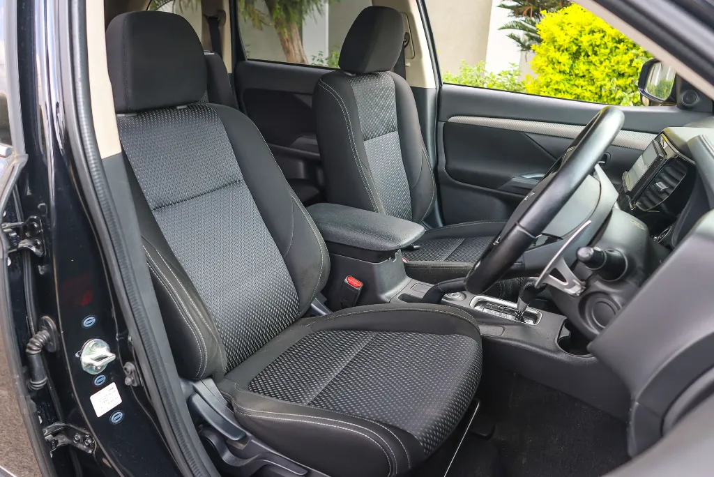 Mitsubishi Outlander 2017 (3).webp