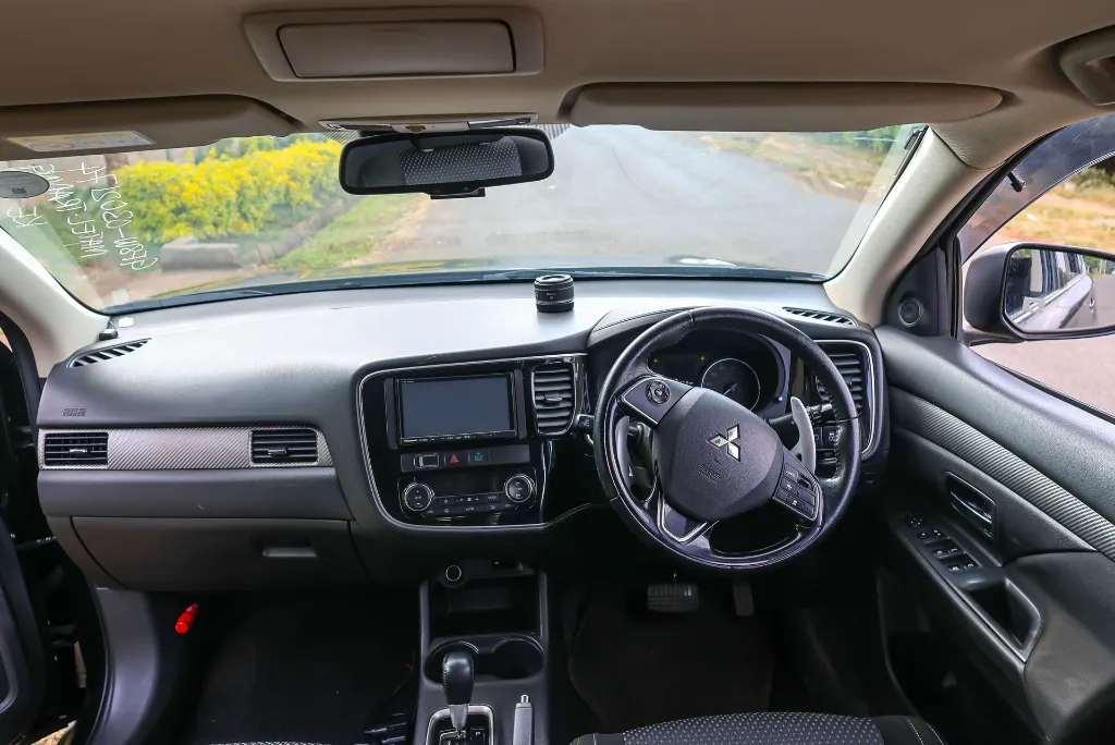 Mitsubishi Outlander 2017 (4).webp