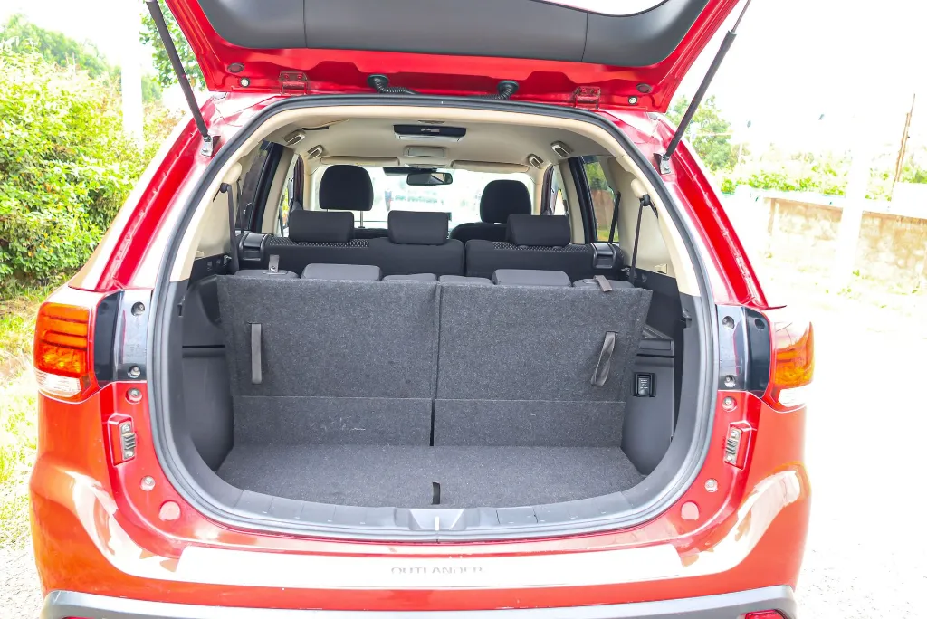 Mitsubishi Outlander 2018 (2).webp