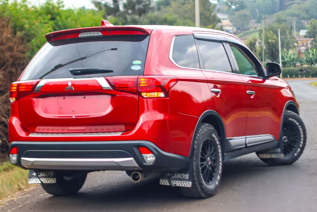 Mitsubishi Outlander 2018 (7).webp