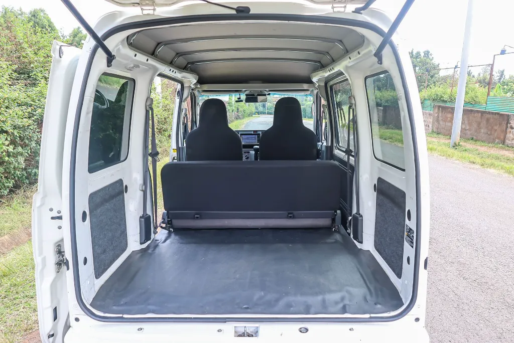 Daihatsu Hijet  (2).webp