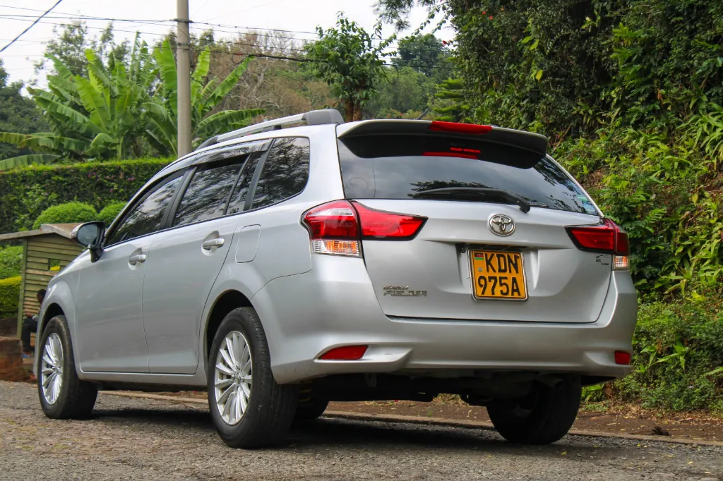 Toyota Fielder (11).webp