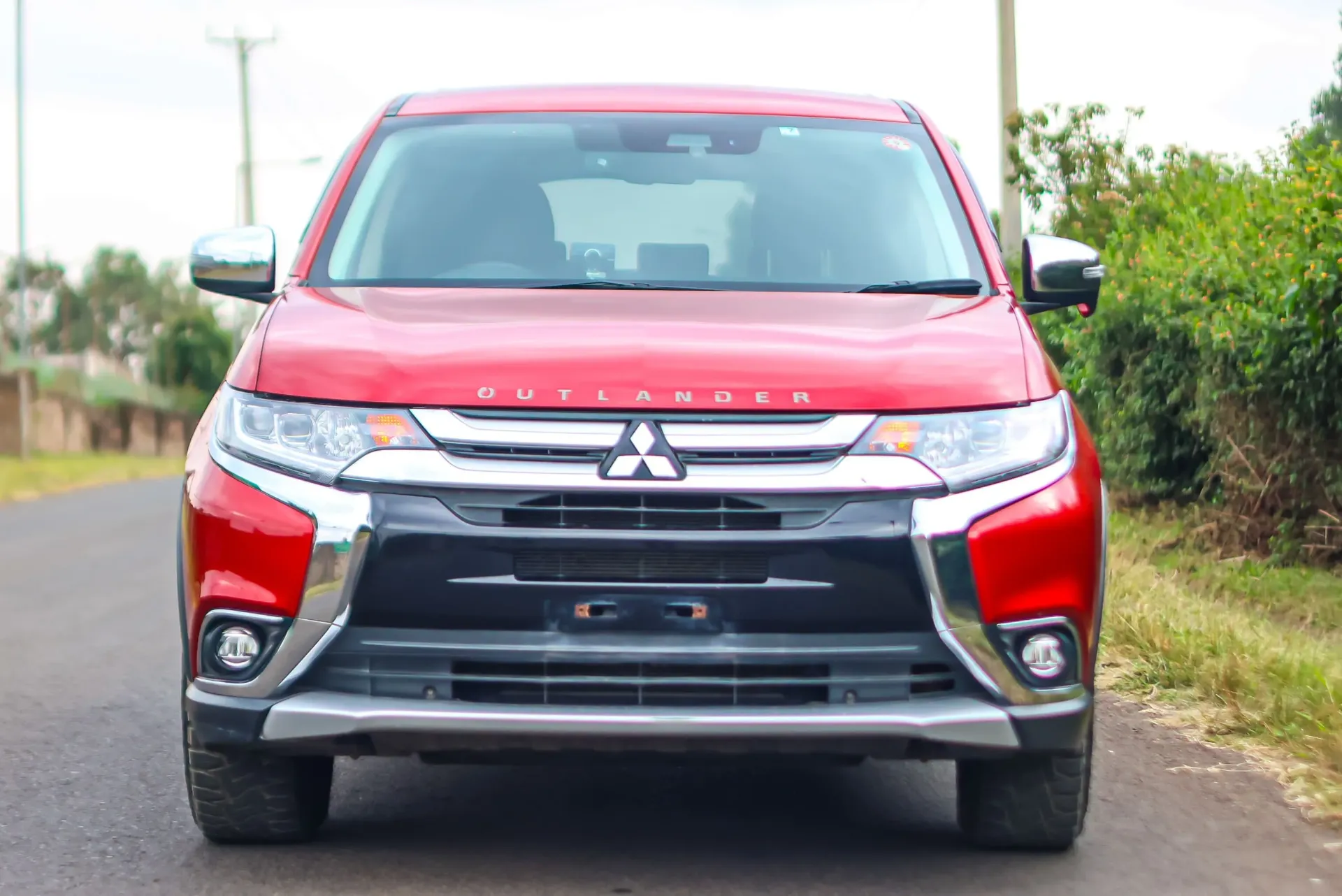 Mitsubishi Outlander 2018 SUV – 7-Seater Family Car