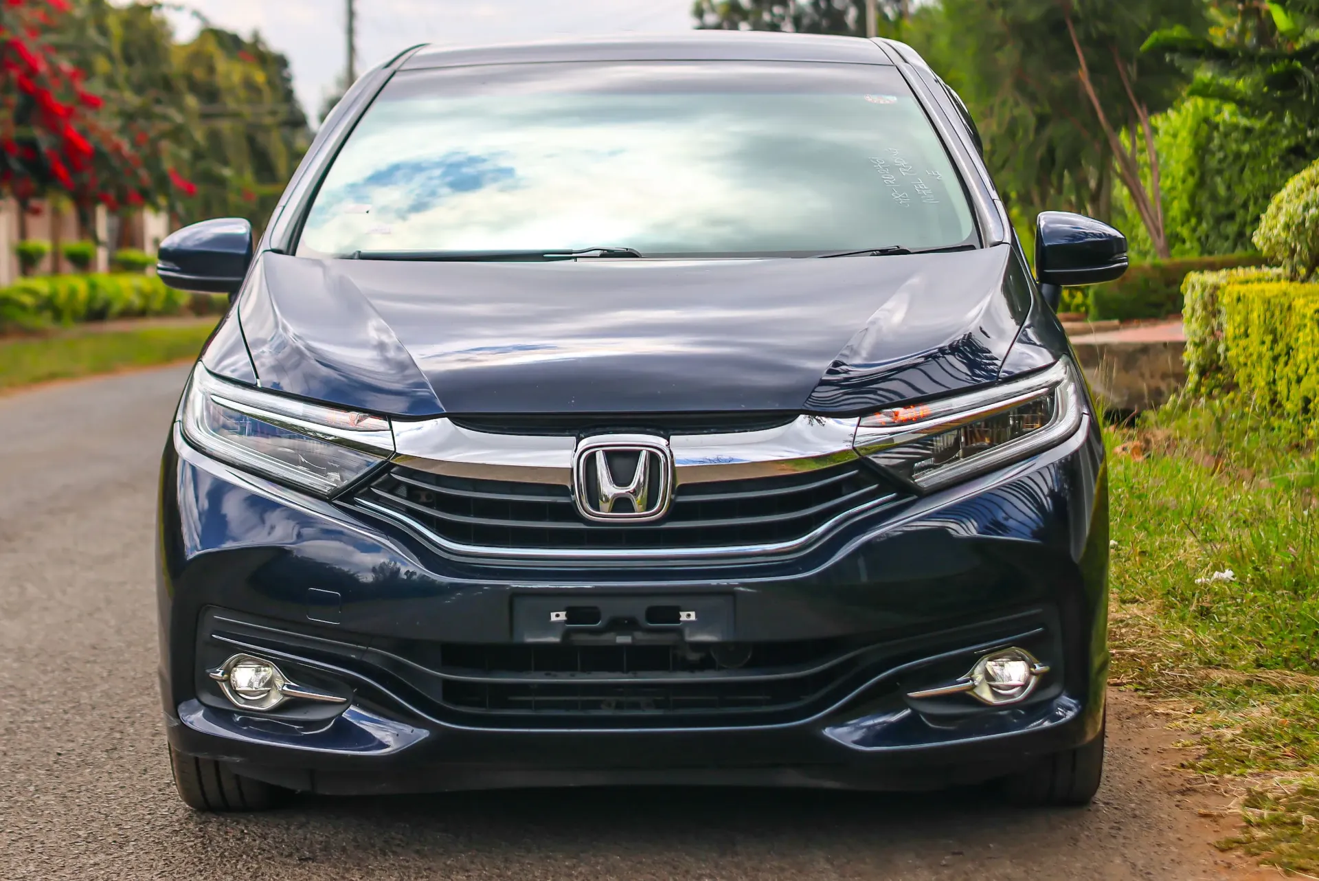 Honda Shuttle 2018 Wagon | Fuel-Efficient 1500cc Automatic